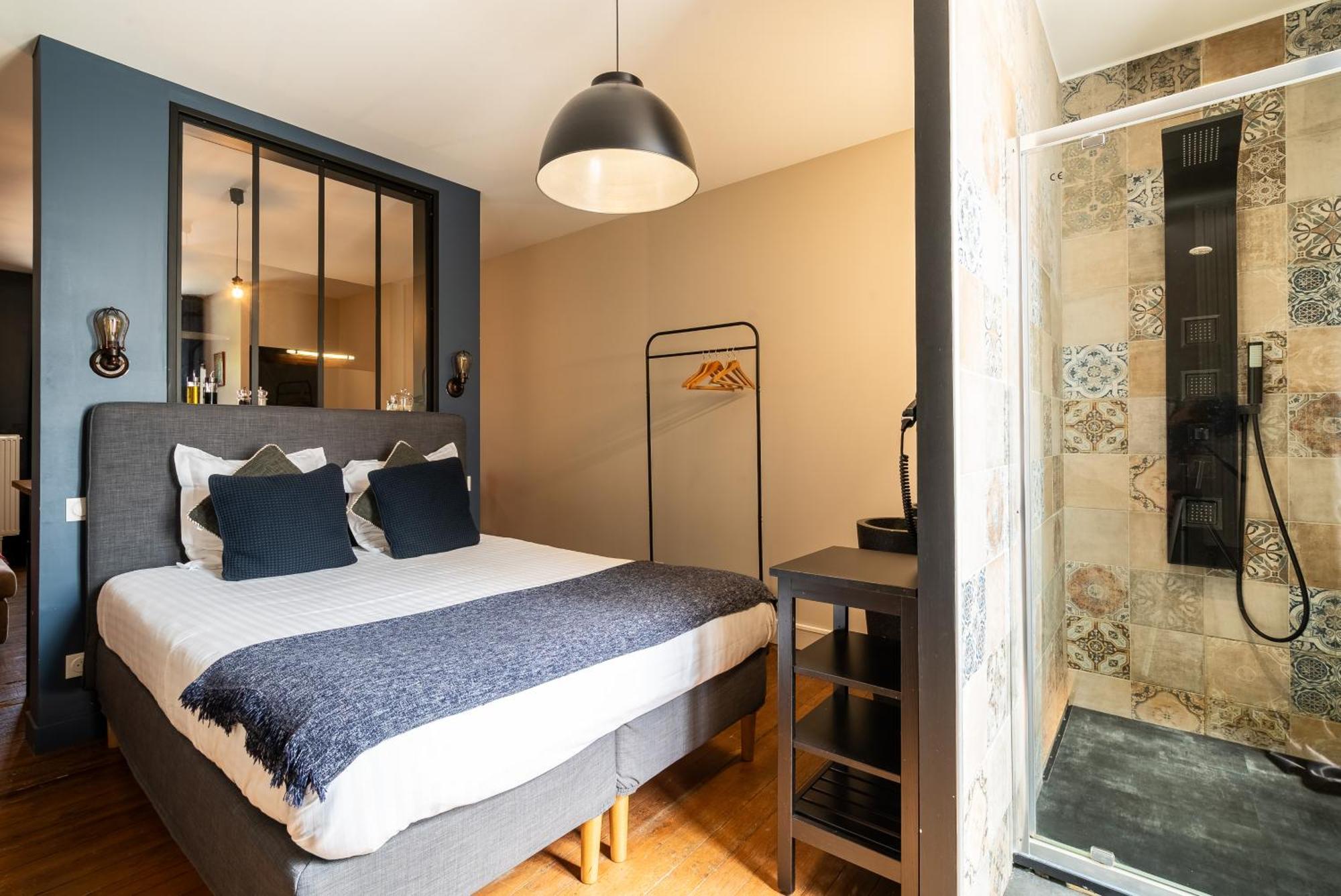 Dupain & Dubeurre Appart'Hotel - Parking En Supp ลิมอจส์ ภายนอก รูปภาพ